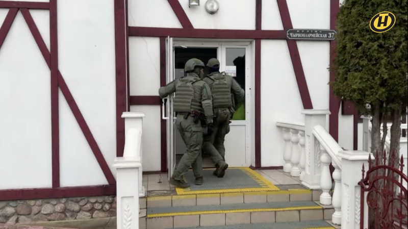 вобшукі ў Babruisk.info, «Вечерний Бобруйск», «Вольнае Глыбокае» і «УзГорак».